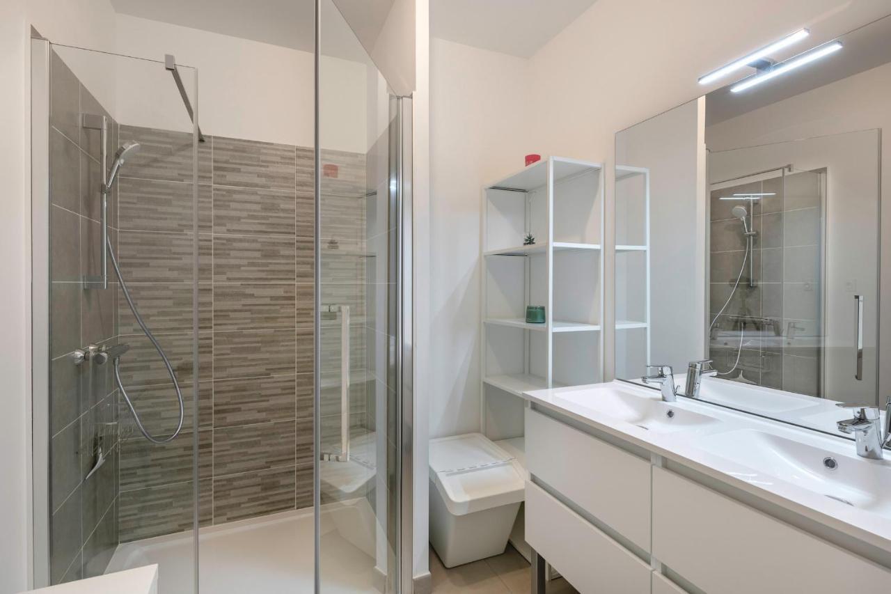 Moderne Pour 4 Situe A Appartement *